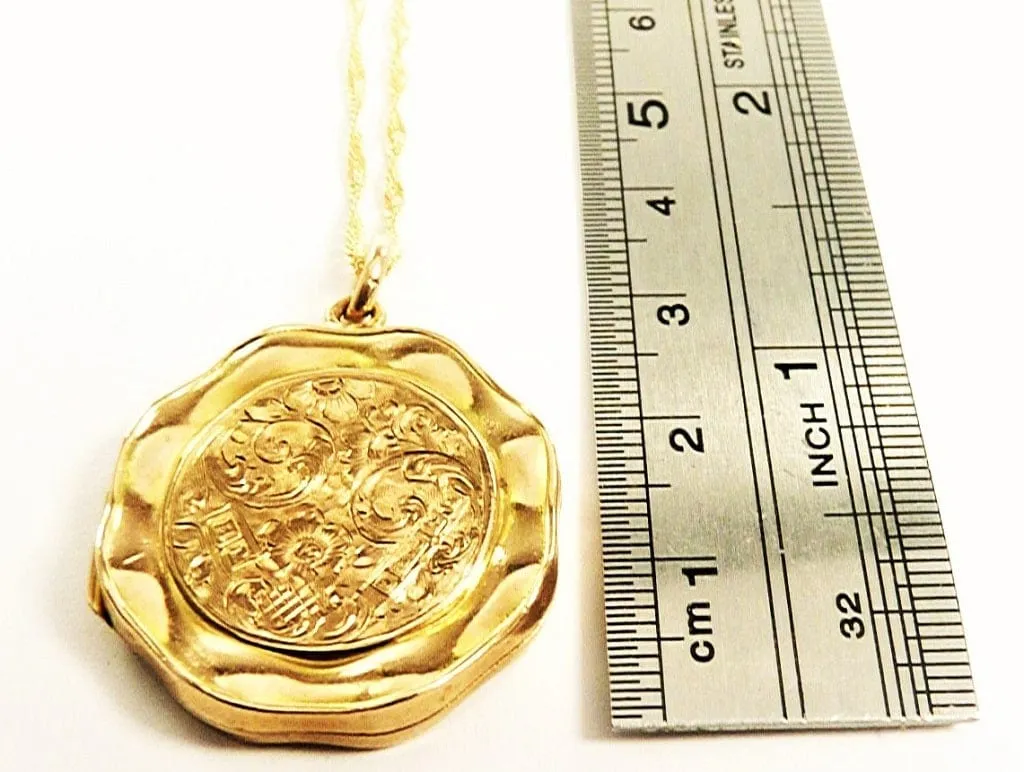 Antique Solid Gold Locket 1912 Henry Matthews 5.2 Grams With 18 Inch Necklace