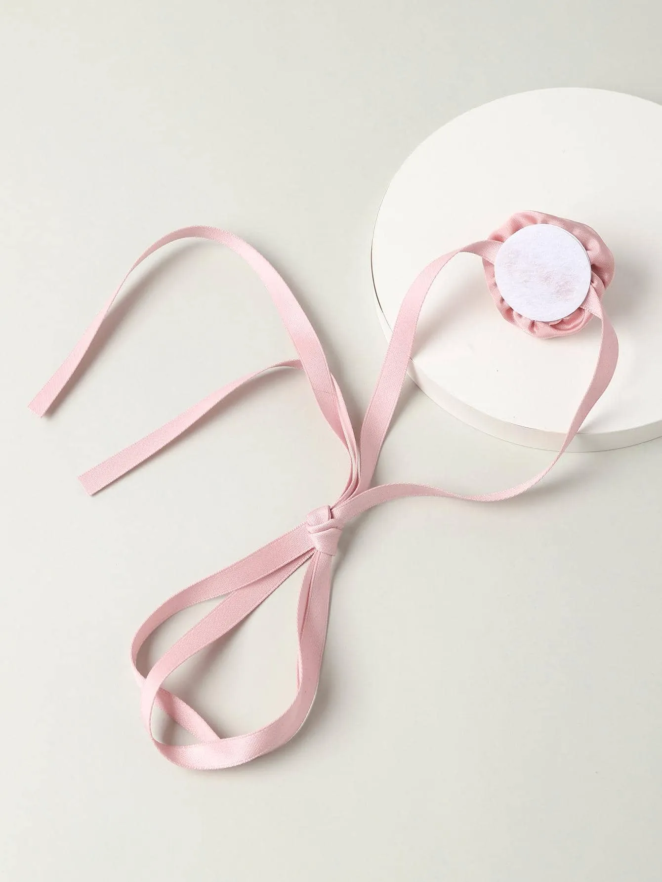 Delicate Flower Decor Choker Statement Necklace Modern Necklace Creative Jewelry