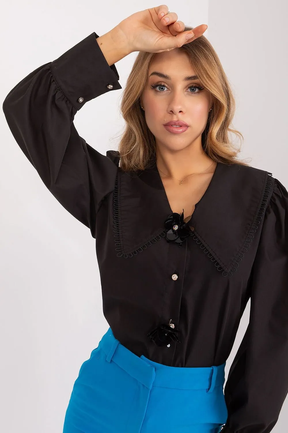 Long sleeve smooth dominant pattern shirt