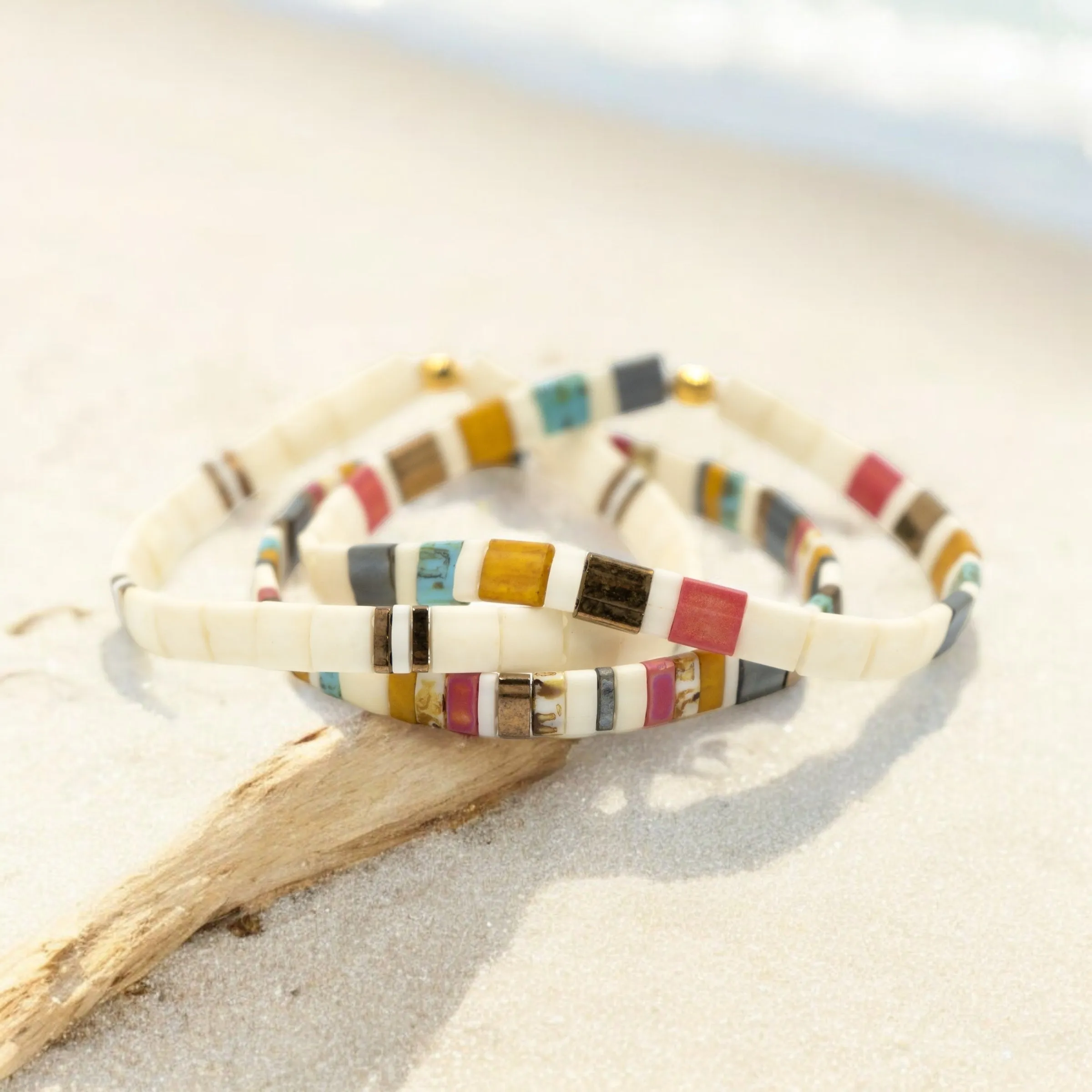 SALTY - Tila Bead Bracelet | Single