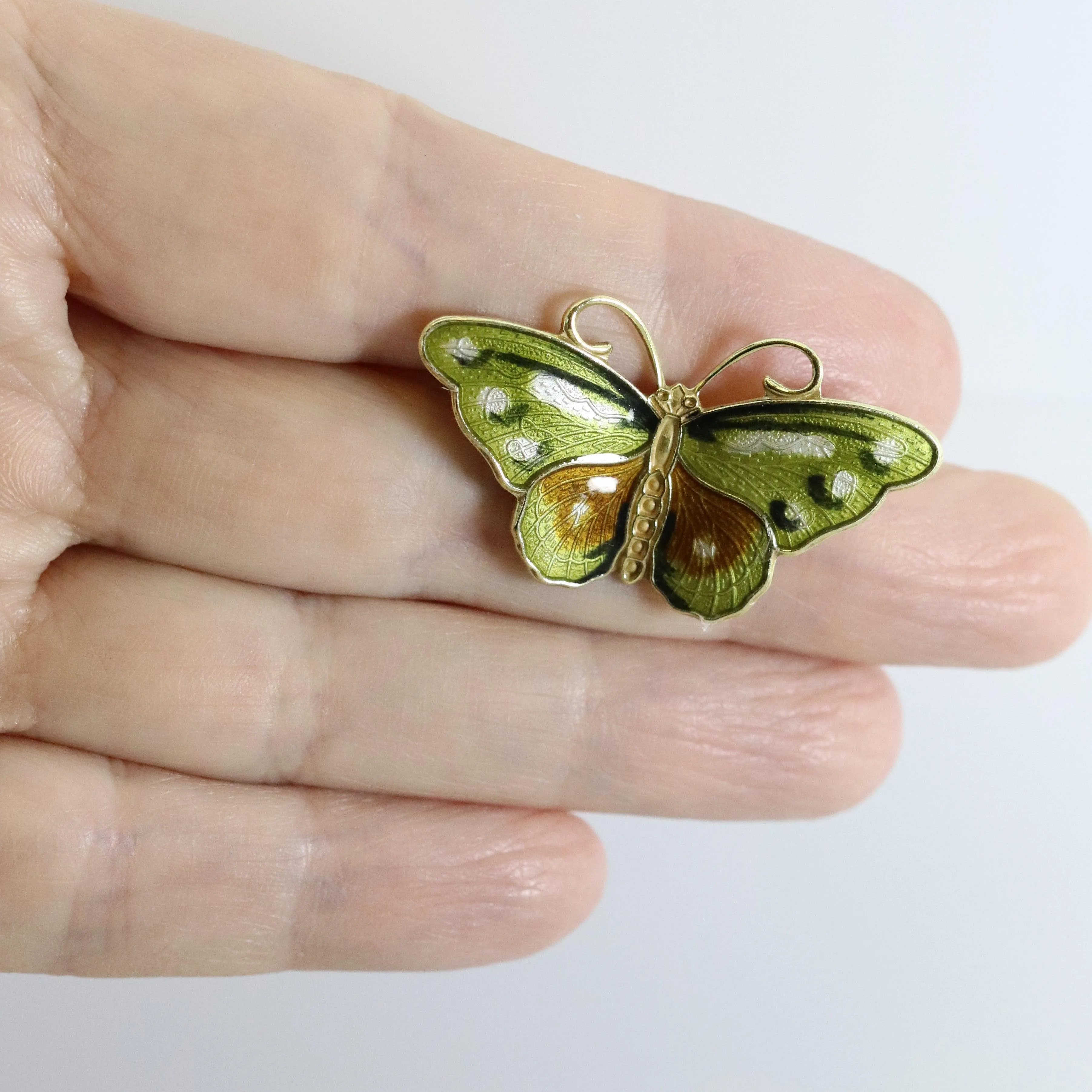 Vintage Hroar Prydz Enamel Jewelry | Petite Green Enamel Butterfly Brooch